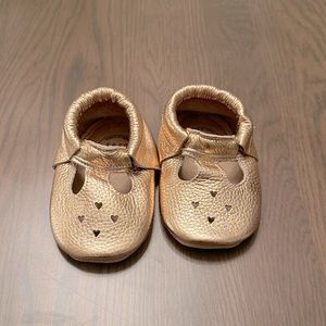 BirdRock Baby Rose Gold Mary Jane moccasins. Size 6.5